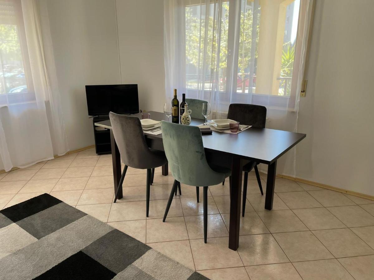 Eli - Apartment *